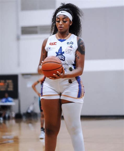 Sophia da stallion wnba - 29K subscribers in the WNBA_Thots community. BaddiesOfTheW is a place to respectfully enjoy & post female hoopers *Formerly WNBA_Thots. we are trying… 